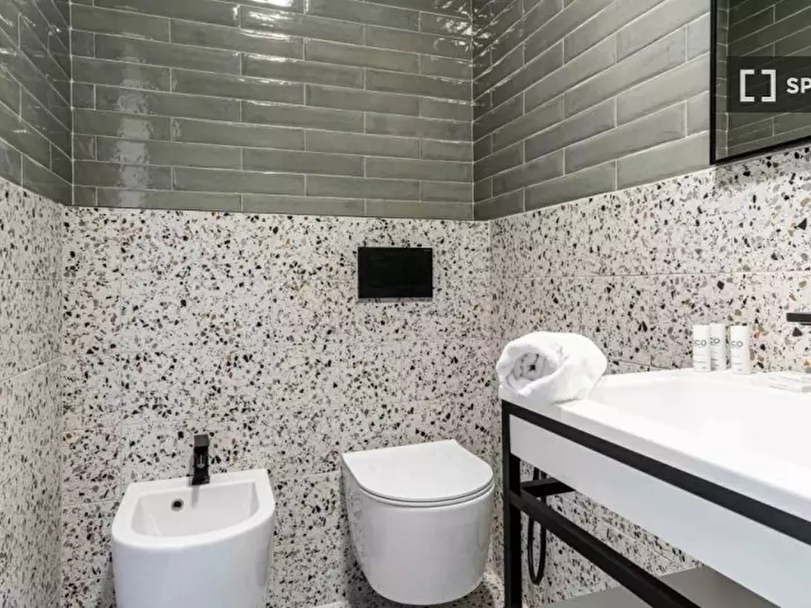 Immagine 13 di Ufficio in affitto  in Via Paolo Frisi a Milano