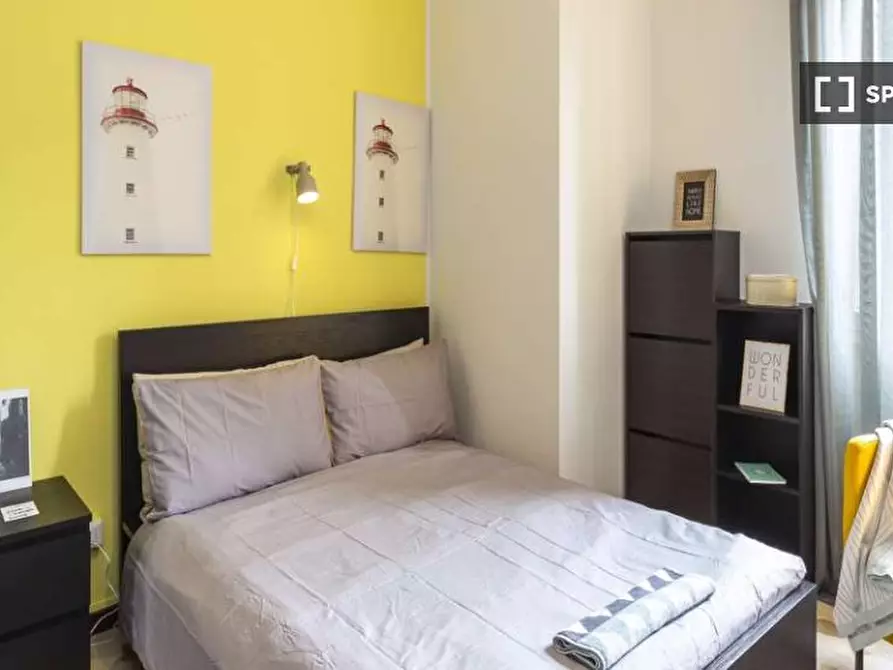 Immagine 1 di Camera condivisa in affitto  in Via Lorenteggio a Milano