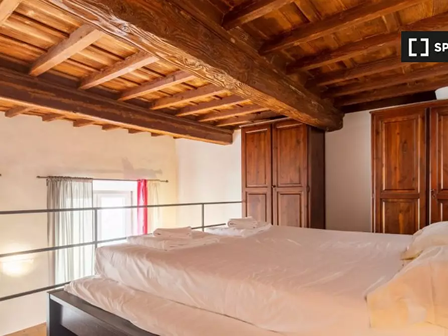 Immagine 10 di Appartamento in affitto  in Via dei Leoni a Firenze