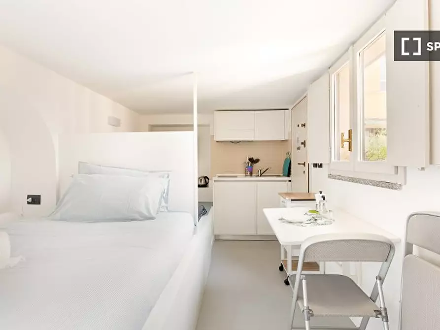 Immagine 3 di Ufficio in affitto  in Corso Magenta a Milano