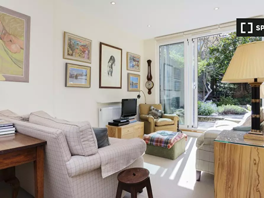 Immagine 1 di Appartamento in affitto  in Garden Flat a Hammersmith
