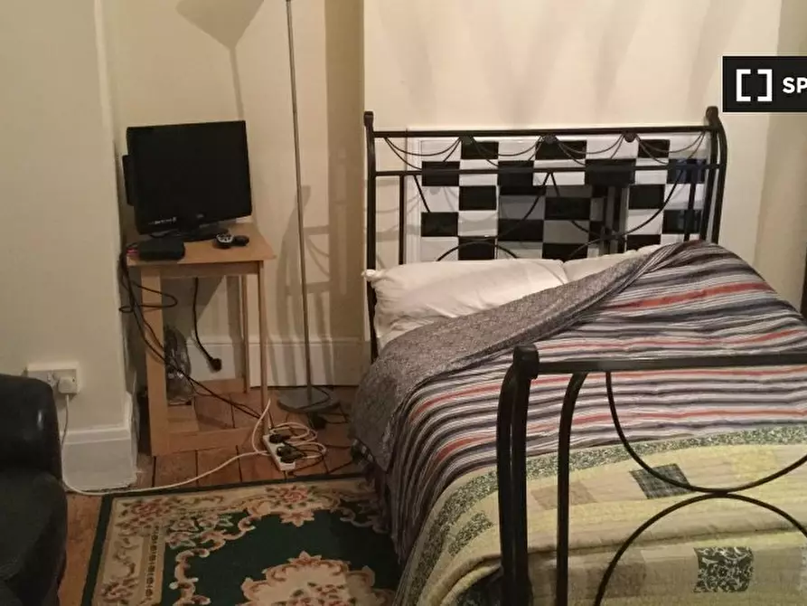 Immagine 7 di Ufficio in affitto  in Gossage Rd a Eltham