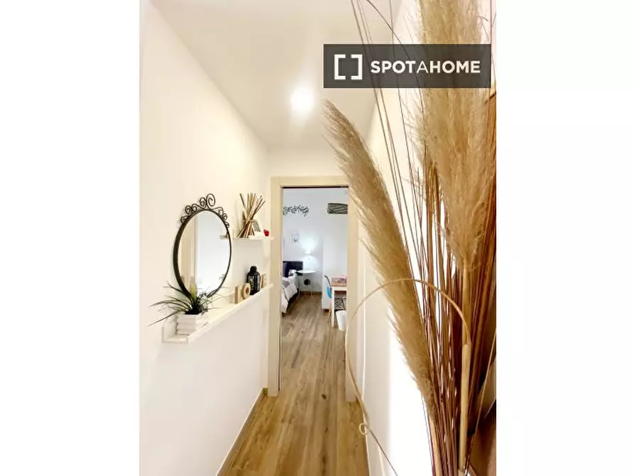 Immagine 16 di Camera condivisa in affitto  in Via Vincenzo Menasi a Roma