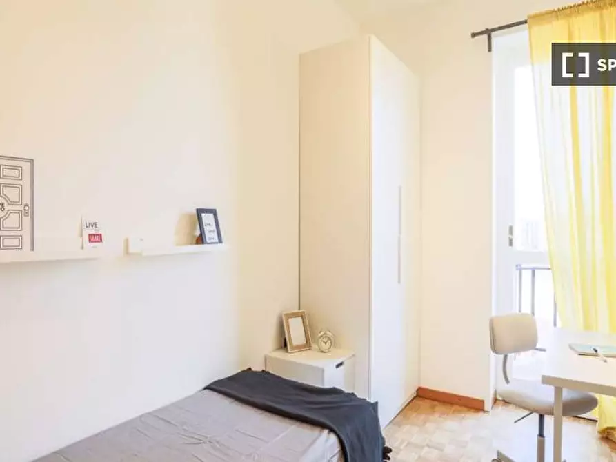 Immagine 1 di Camera condivisa in affitto  in Viale Tibaldi a Milano