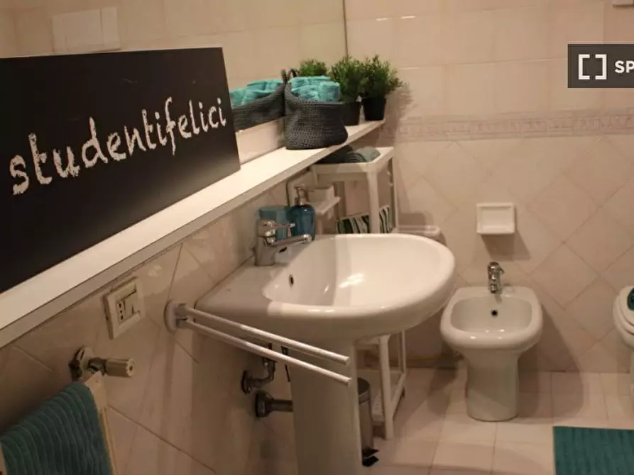 Immagine 17 di Camera condivisa in affitto  in Europa a Brescia