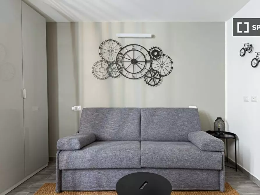 Immagine 2 di Ufficio in affitto  in V.le Gian Galeazzo a Milano