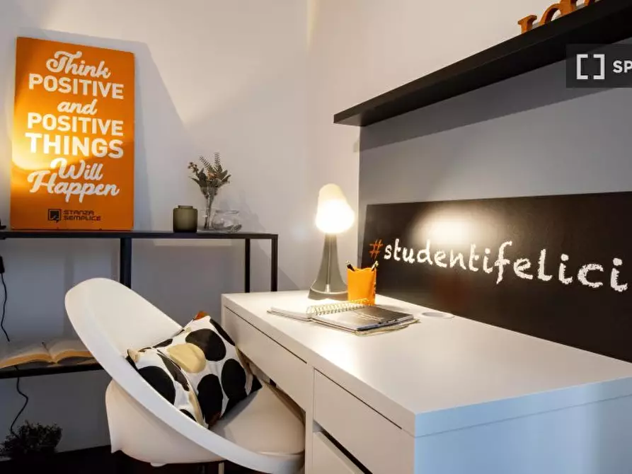 Immagine 4 di Camera condivisa in affitto  in Via Piobesi n. a Torino