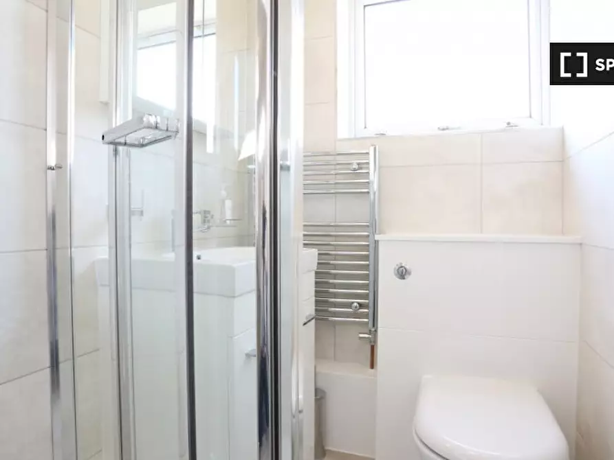 Immagine 19 di Camera condivisa in affitto  in Morant Street a Poplar