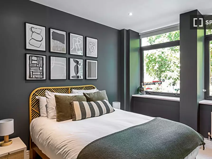 Immagine 3 di Appartamento in affitto  in Red Lion Square a Camden Town