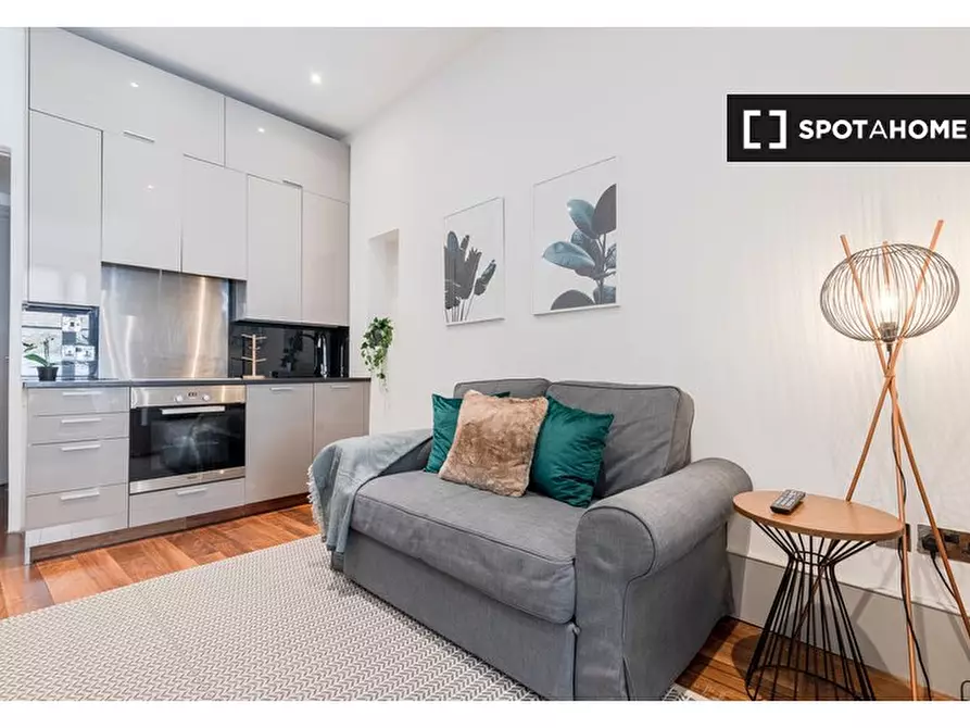 Immagine 4 di Appartamento in affitto  in Apartment a Kensington