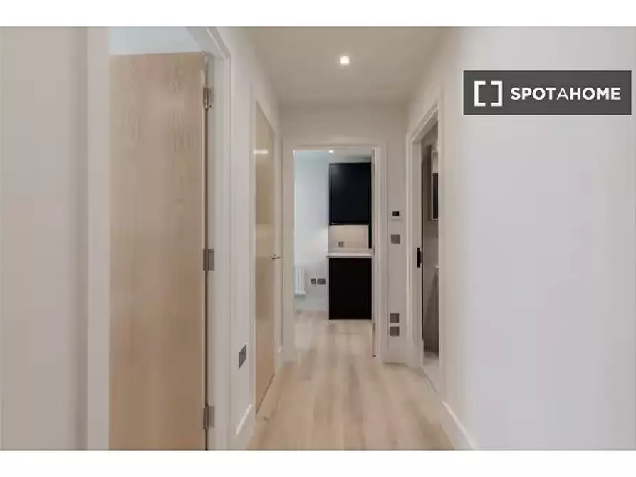 Immagine 2 di Appartamento in affitto  in High St a Ealing
