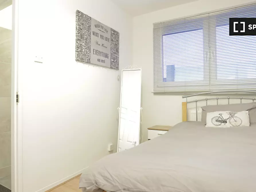 Immagine 10 di Camera condivisa in affitto  in Limehouse a Poplar