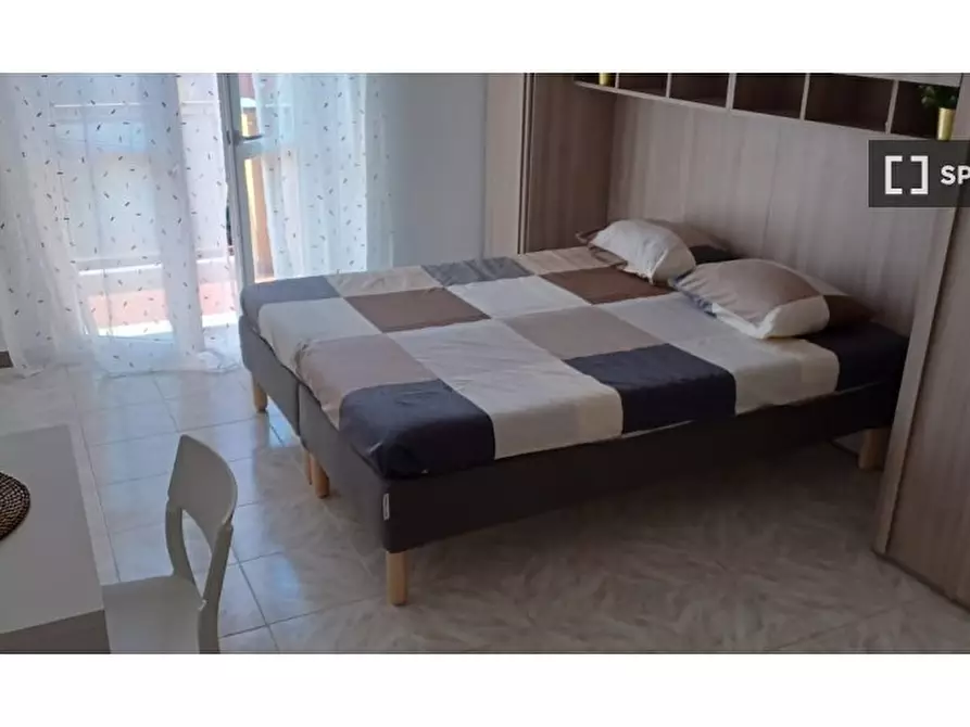 Immagine 1 di Camera condivisa in affitto  in Via Lanfranco della Pila a Milano