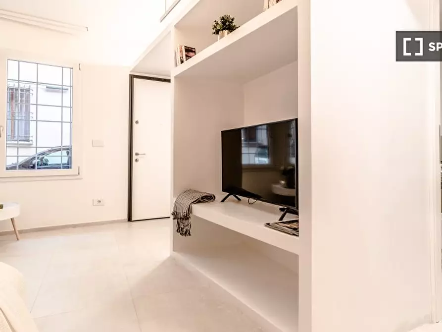 Immagine 4 di Ufficio in affitto  in Via Arienti a Bologna