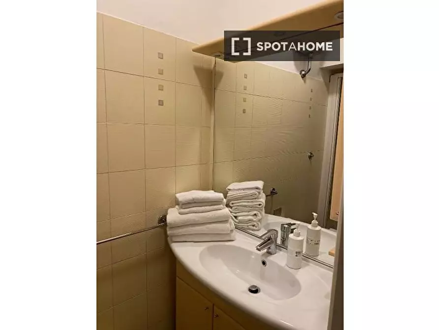 Immagine 7 di Appartamento in affitto  in Piazza San Giovanni In Laterano a Roma