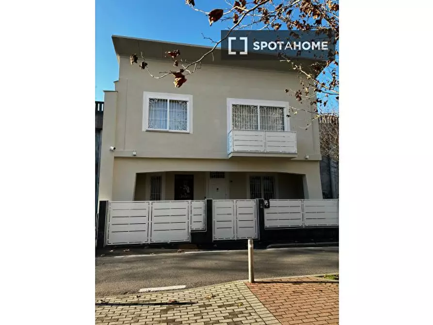 Immagine 14 di Camera condivisa in affitto  in Via Mario Greppi a San Donato Milanese