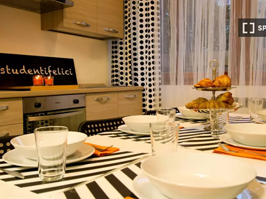 Immagine 8 di Camera condivisa in affitto  in Laura Bassi Veratti a Bologna