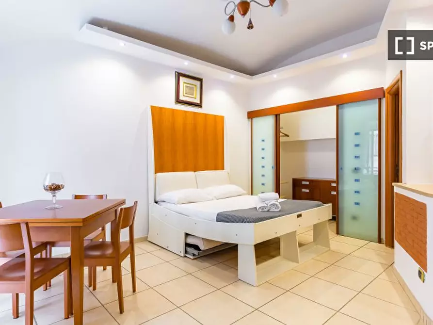 Immagine 6 di Appartamento in affitto  in Vico San Nicola da Tolentino a Napoli