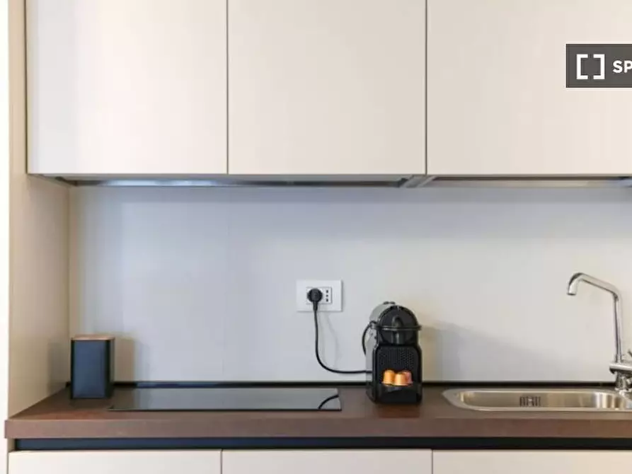 Immagine 7 di Camera condivisa in affitto  in Via Accademia Albertina a Torino