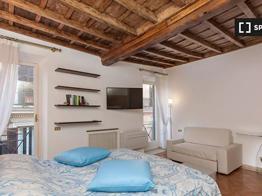 Immagine 7 di Appartamento in affitto  in Via del Gambero, 00187 Roma RM, Italy a Roma