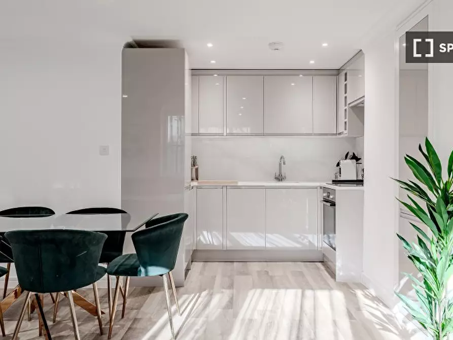 Immagine 9 di Appartamento in affitto  in Sussex Gardens a Paddington