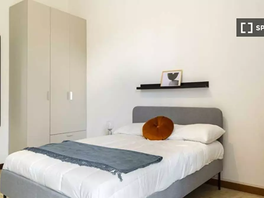 Immagine 16 di Camera condivisa in affitto  in Viale Renato Serra a Milano