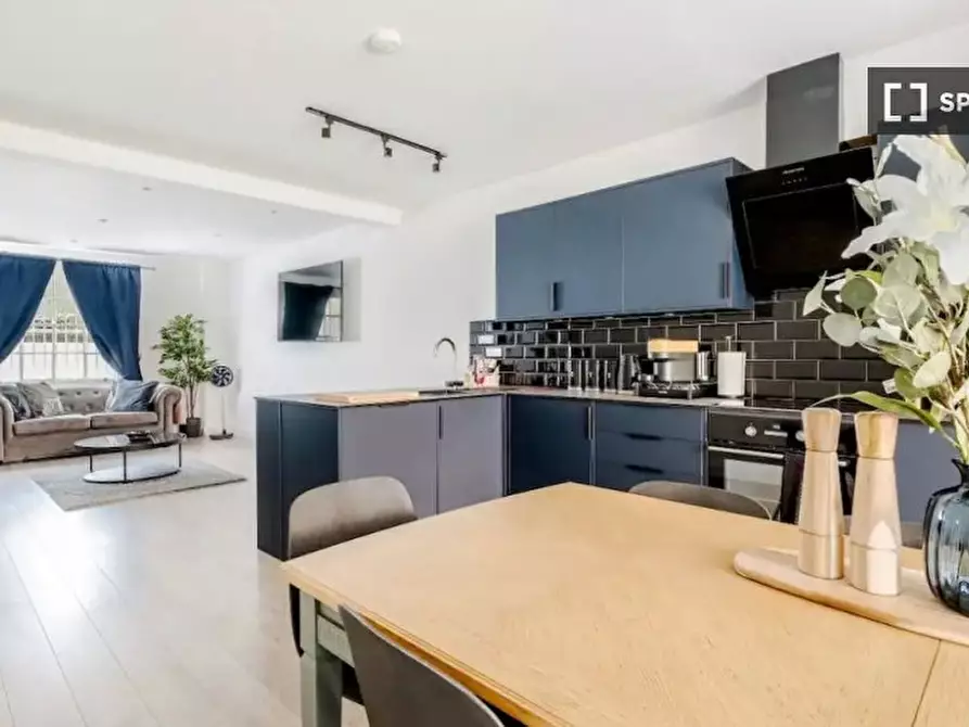 Immagine 7 di Appartamento in affitto  in A Belsize Rd a Camden Town
