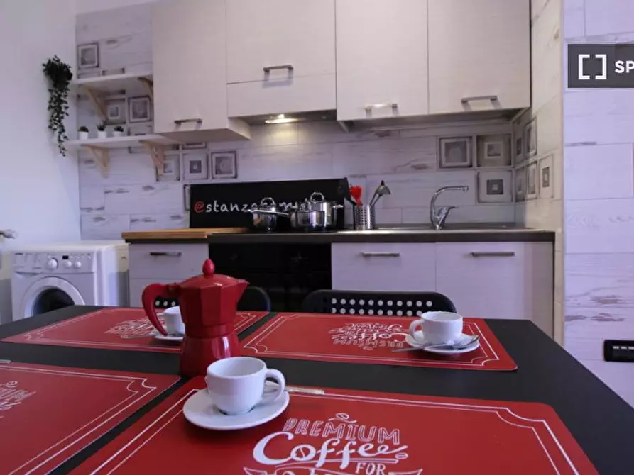 Immagine 12 di Camera condivisa in affitto  in della Stazione a Brescia