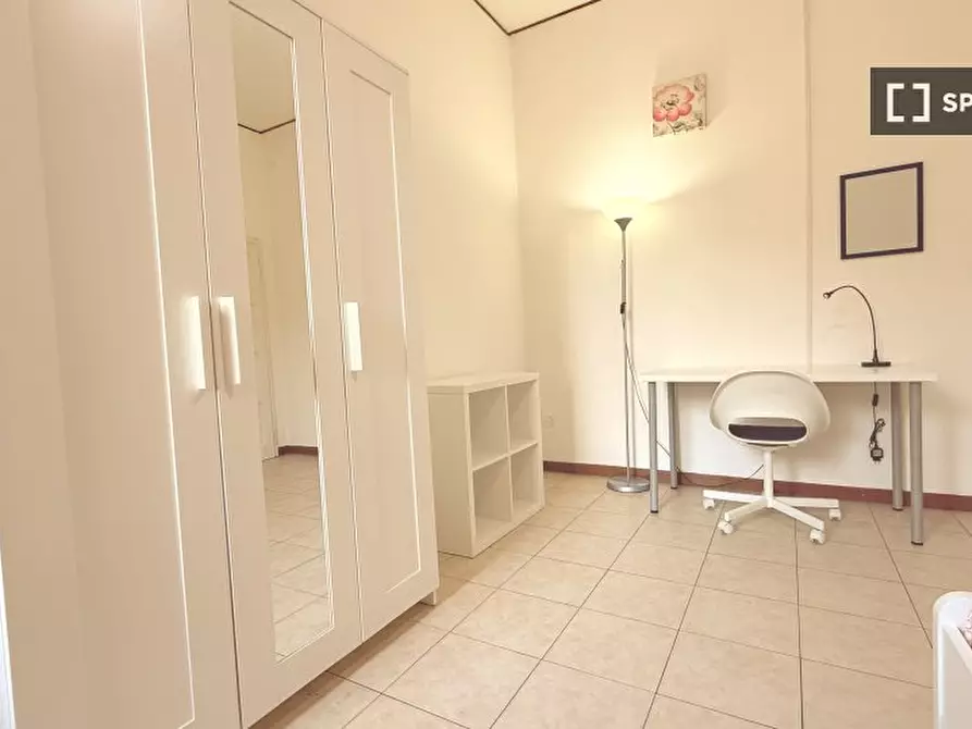 Immagine 8 di Camera condivisa in affitto  in Via Donato Creti a Bologna