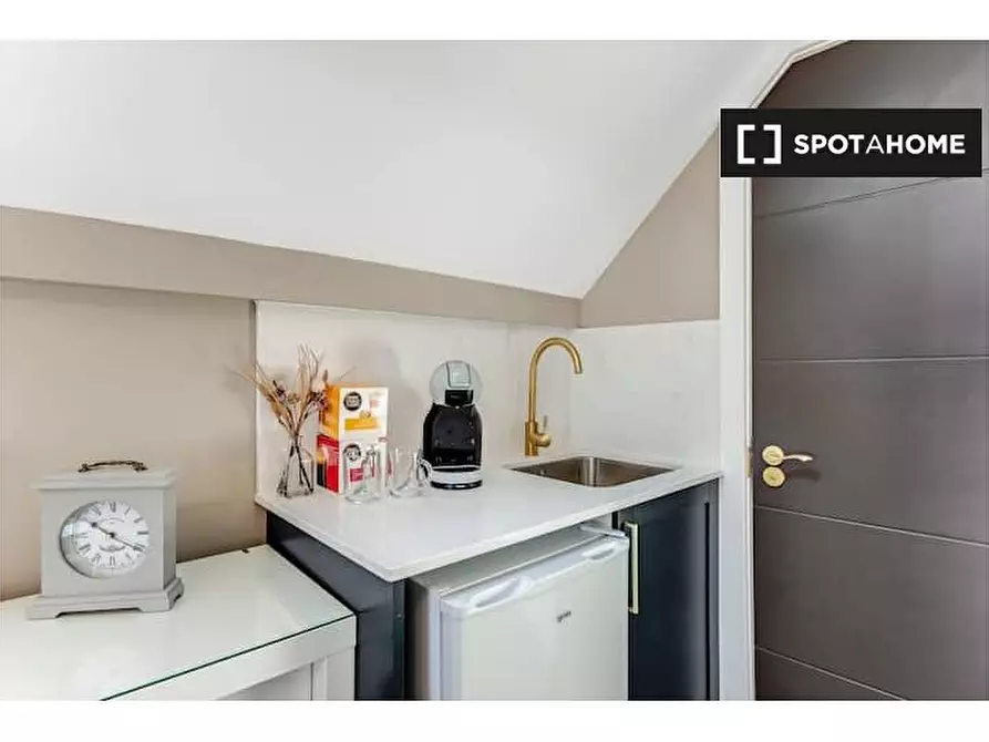 Immagine 10 di Ufficio in affitto  in High Rd a Tottenham