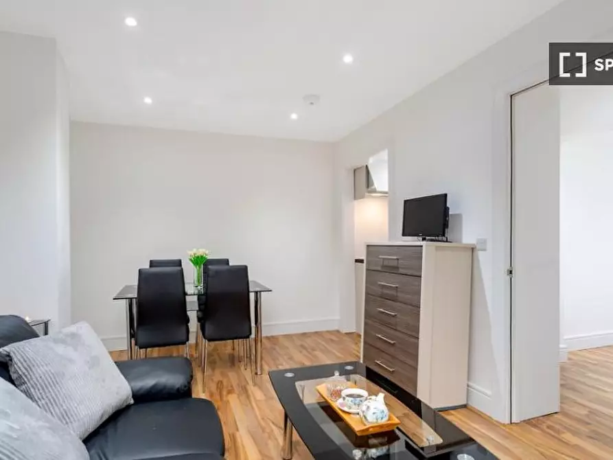 Immagine 2 di Ufficio in affitto  in c St James's Rd a Camberwell