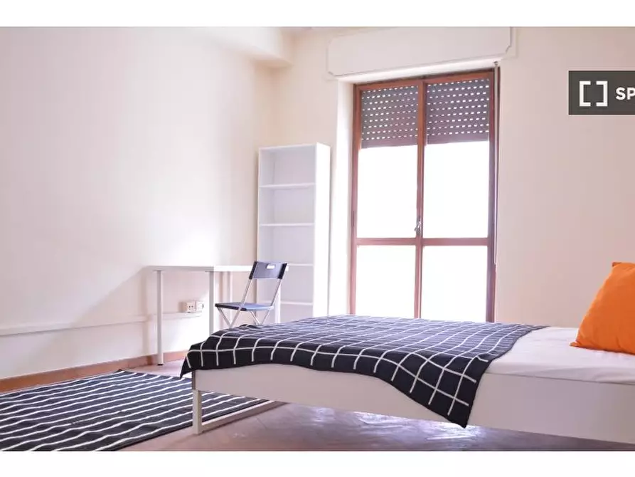 Immagine 4 di Camera condivisa in affitto  in Via Pola n a Cagliari