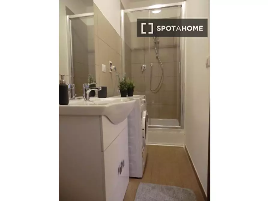 Immagine 11 di Camera condivisa in affitto  in via San Roberto Bellarmino a Padova