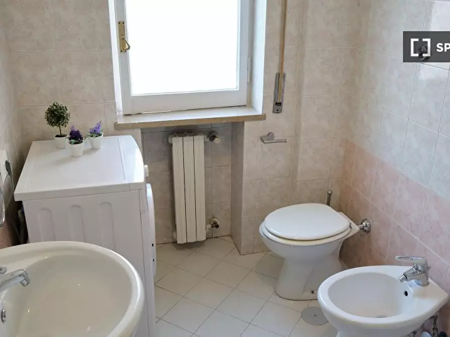 Immagine 17 di Camera condivisa in affitto  in Via Terracina n. fab. A - sc. H int. 27 a Napoli