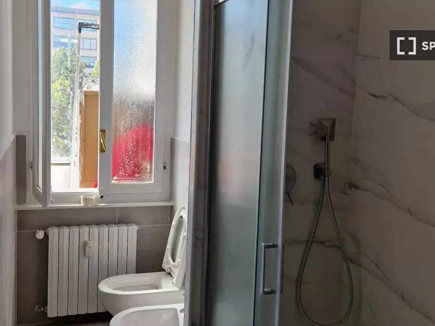 Immagine 10 di Camera condivisa in affitto  in Via Cortemilia a Torino