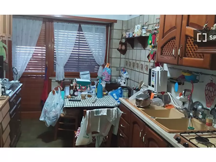 Immagine 5 di Camera condivisa in affitto  in Via Antonio De Micheli a Roma