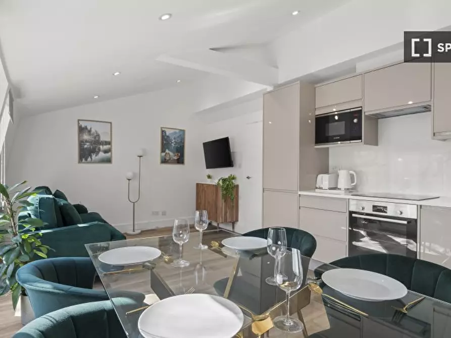 Immagine 2 di Appartamento in affitto  in Sussex Gardens a Paddington