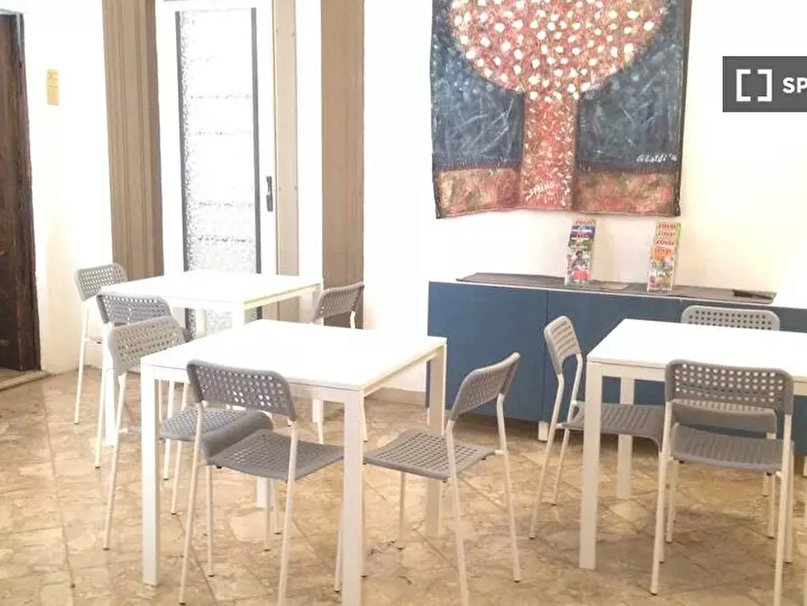 Immagine 10 di Residence in affitto  in Via del Porrione a Siena