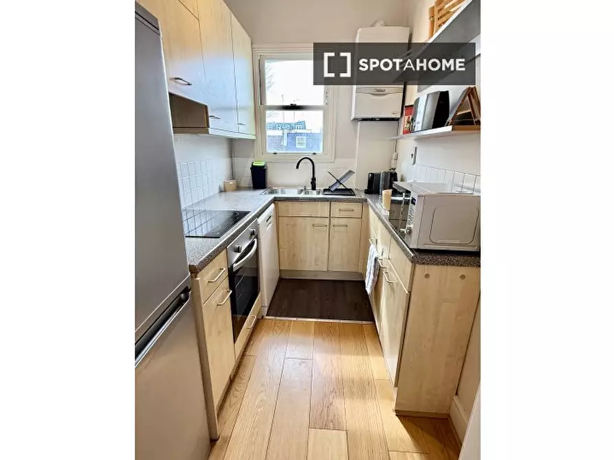 Immagine 4 di Appartamento in affitto  in Sinclair Rd a Hammersmith