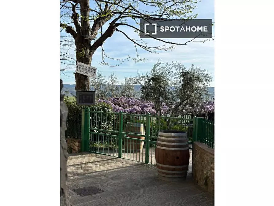 Immagine 9 di Appartamento in affitto  in Piazza Gastone Bucciarelli a Greve In Chianti