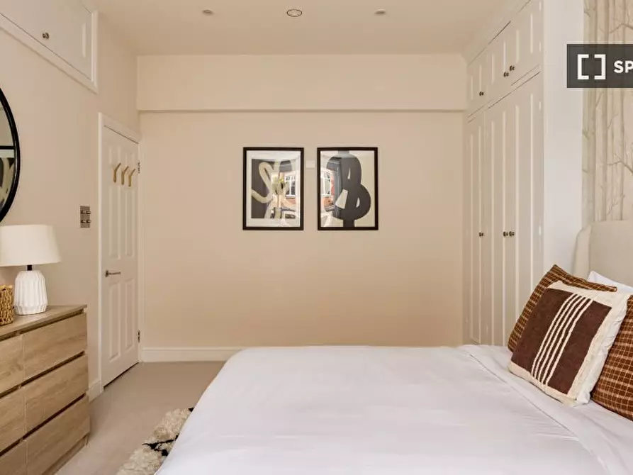 Immagine 11 di Appartamento in affitto  in Flood St a Kensington