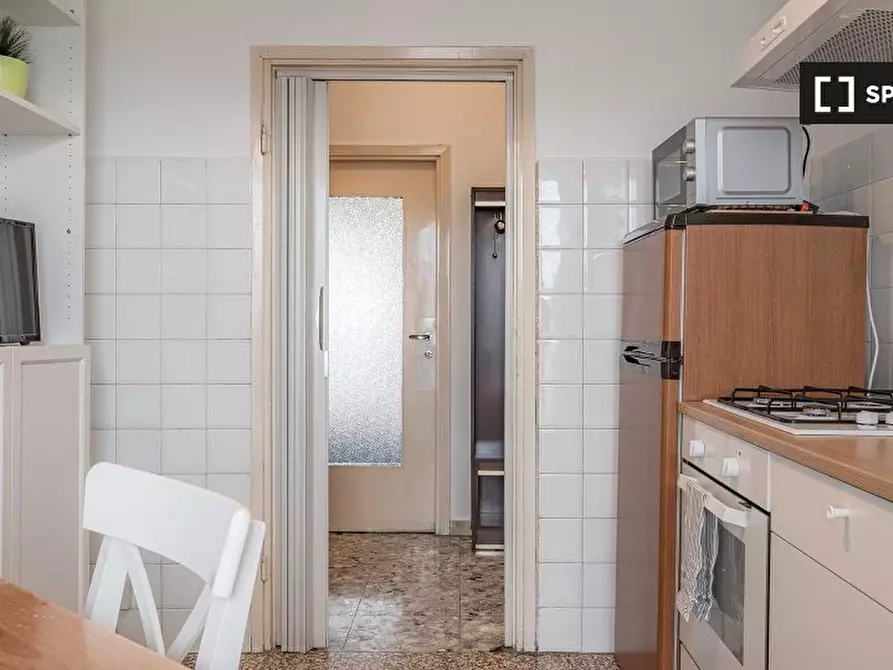 Immagine 11 di Camera condivisa in affitto  in Via Simone Saint Bon a Milano