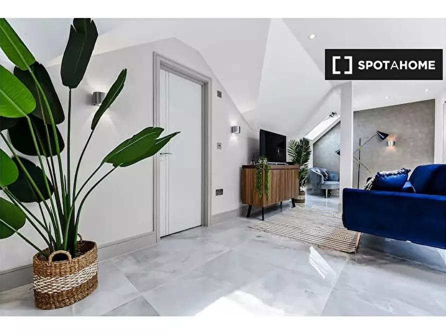 Immagine 8 di Appartamento in affitto  in Flat Goldman House - 122 Wembley Park drive HA9 8HP a Brent