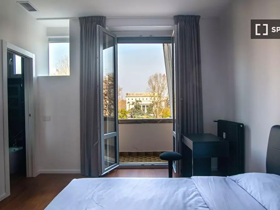 Immagine 16 di Appartamento in affitto  in Piazza Luigi di Savoia a Milano