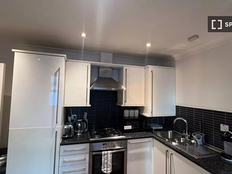 Immagine 9 di Appartamento in affitto  in flat a 