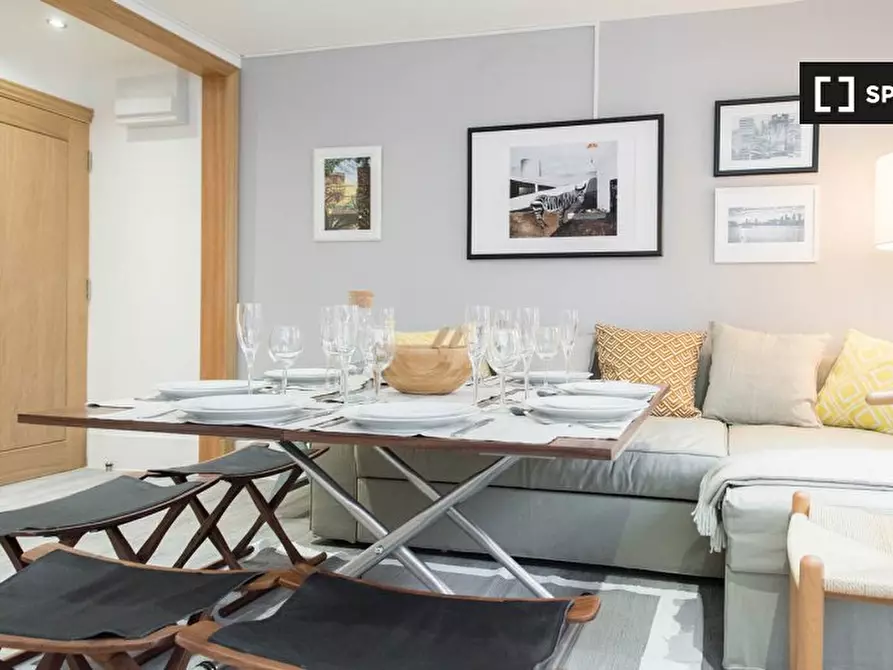 Immagine 5 di Appartamento in affitto  in Windmill St a Camden Town