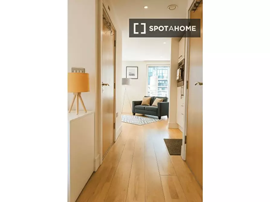 Immagine 14 di Appartamento in affitto  in Indescon Square London E 9DQ UK a Poplar