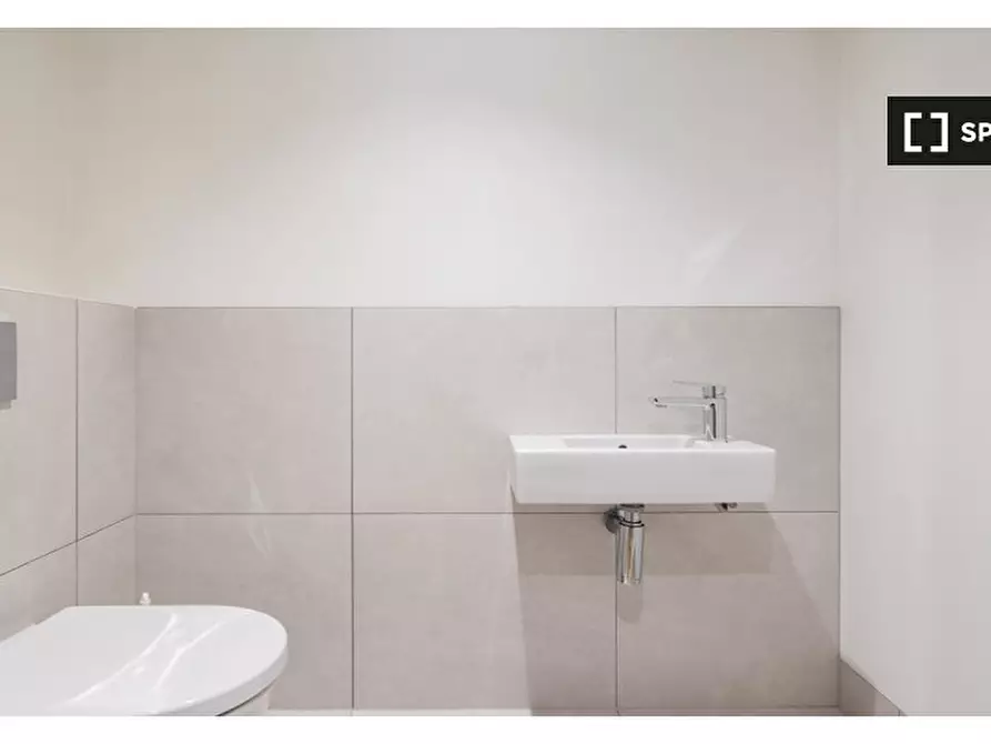 Immagine 19 di Appartamento in affitto  in Apartment 3, 23-27 Hatton Wall, Holborn a Camden Town