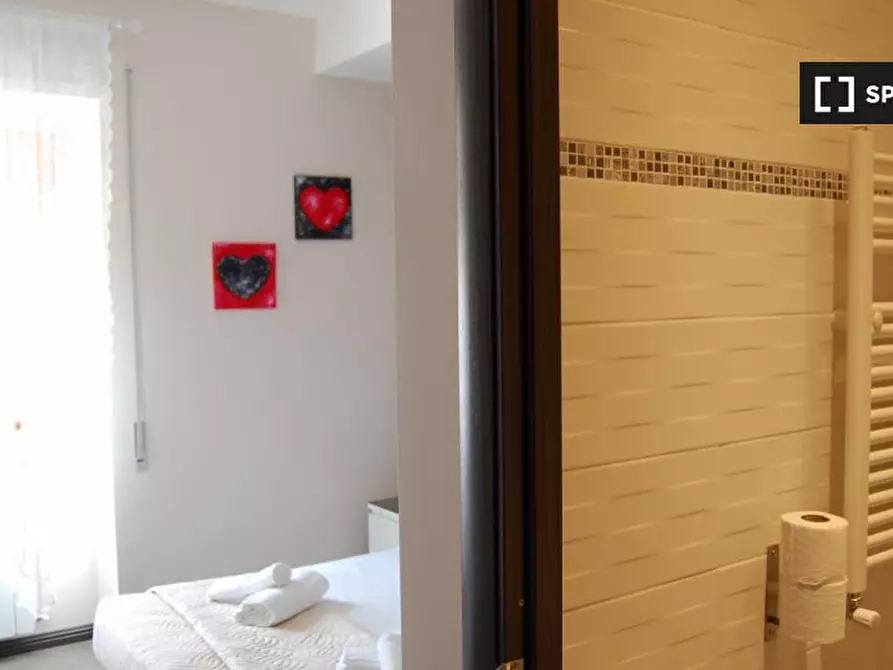 Immagine 5 di Camera condivisa in affitto  in Viale dello Scalo S. Lorenzo a Roma