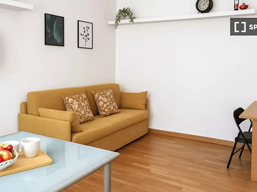 Immagine 3 di Ufficio in affitto  in Via Giovanni Battista Pergolesi a Milano